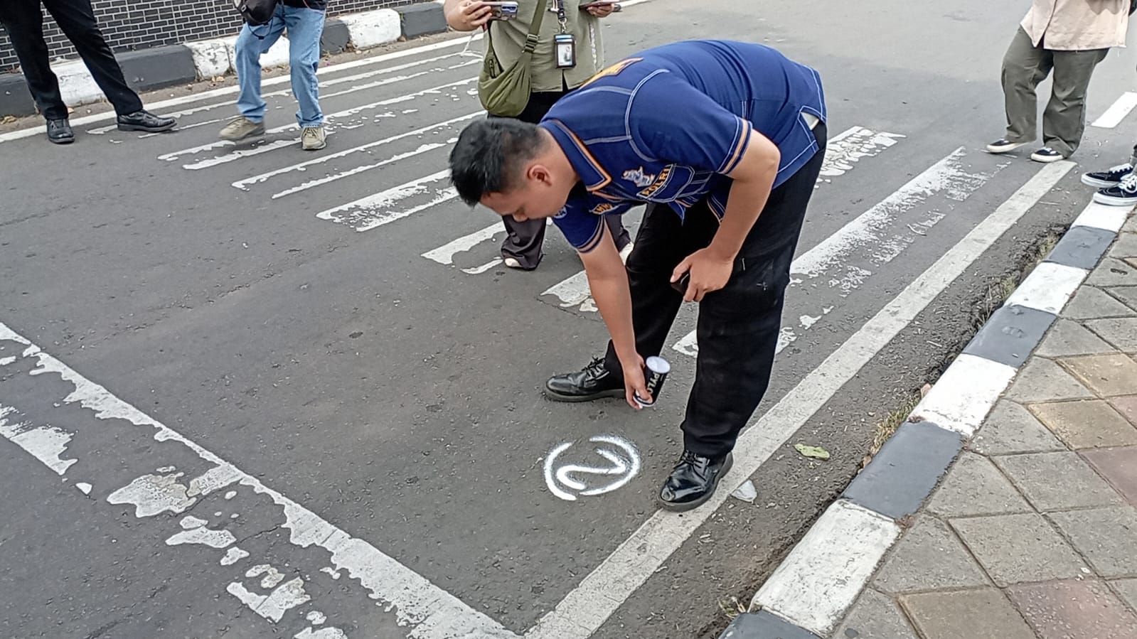 Polisi tengah mendalami lokasi kejadian tabrak lari truk ugal-ugalan di Tangerang